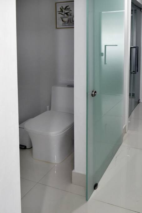 Luxurious With Bbq, Hot Tub, Heated Pool & Wifi - L36