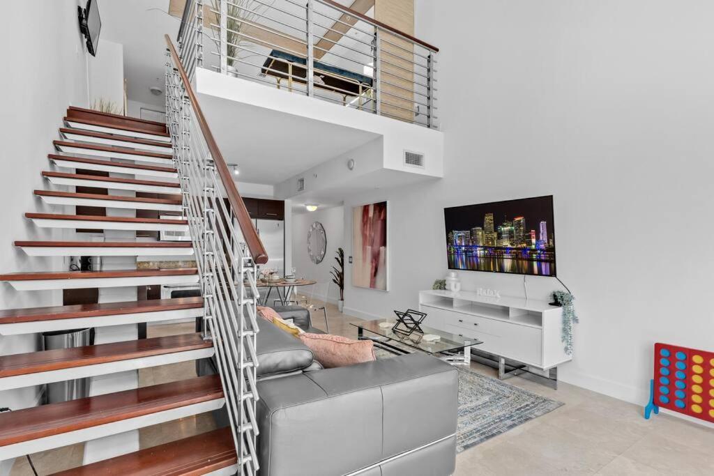 Elegant King Bedroom Loft *