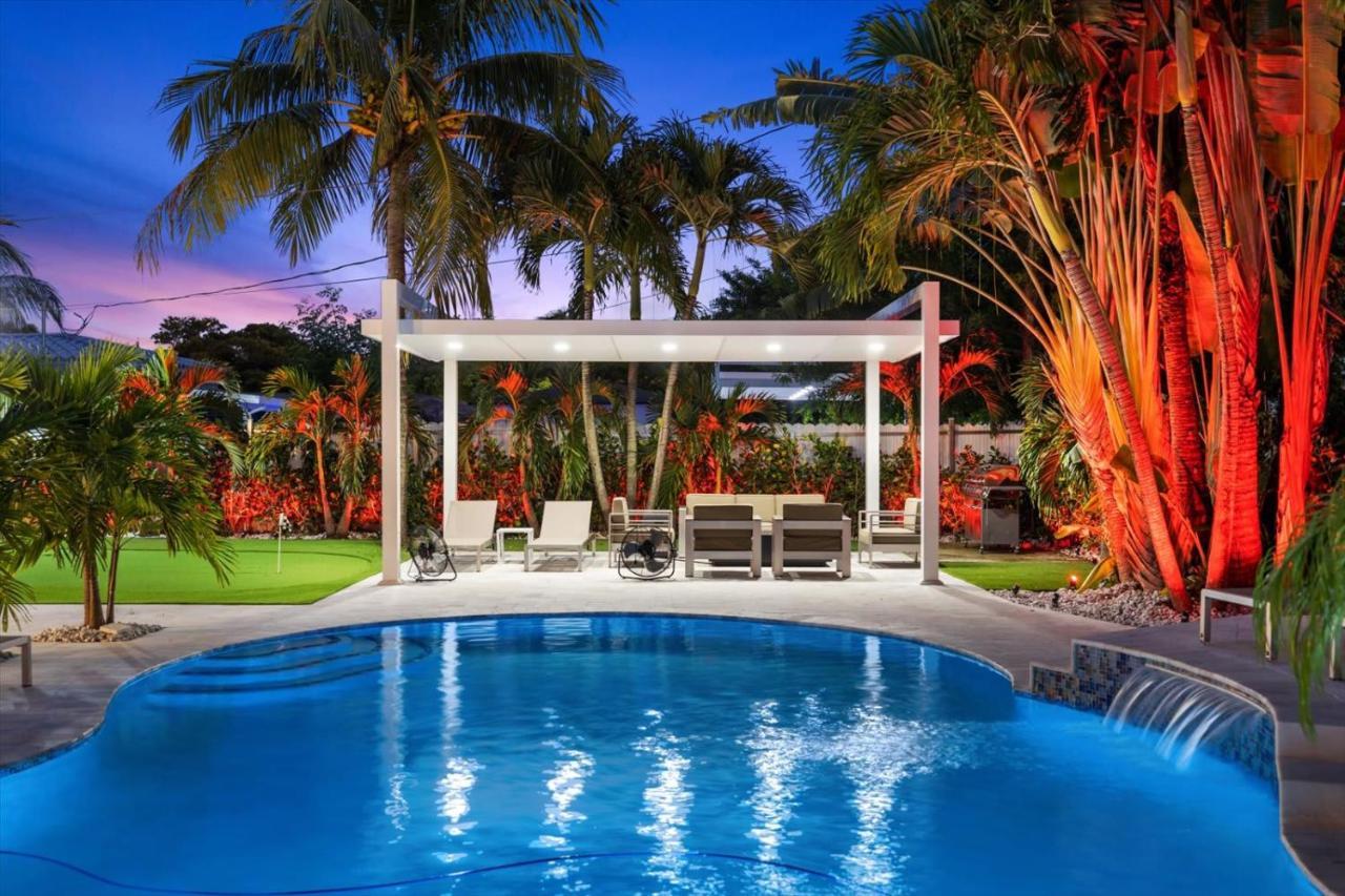 Villalee-jungle Palm Island White Marble Pool Area *