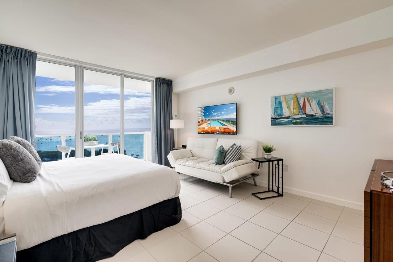 Ocean View Balcony Steps From Restaurants, Peacock Park & Marina Vakantiehuis Miami