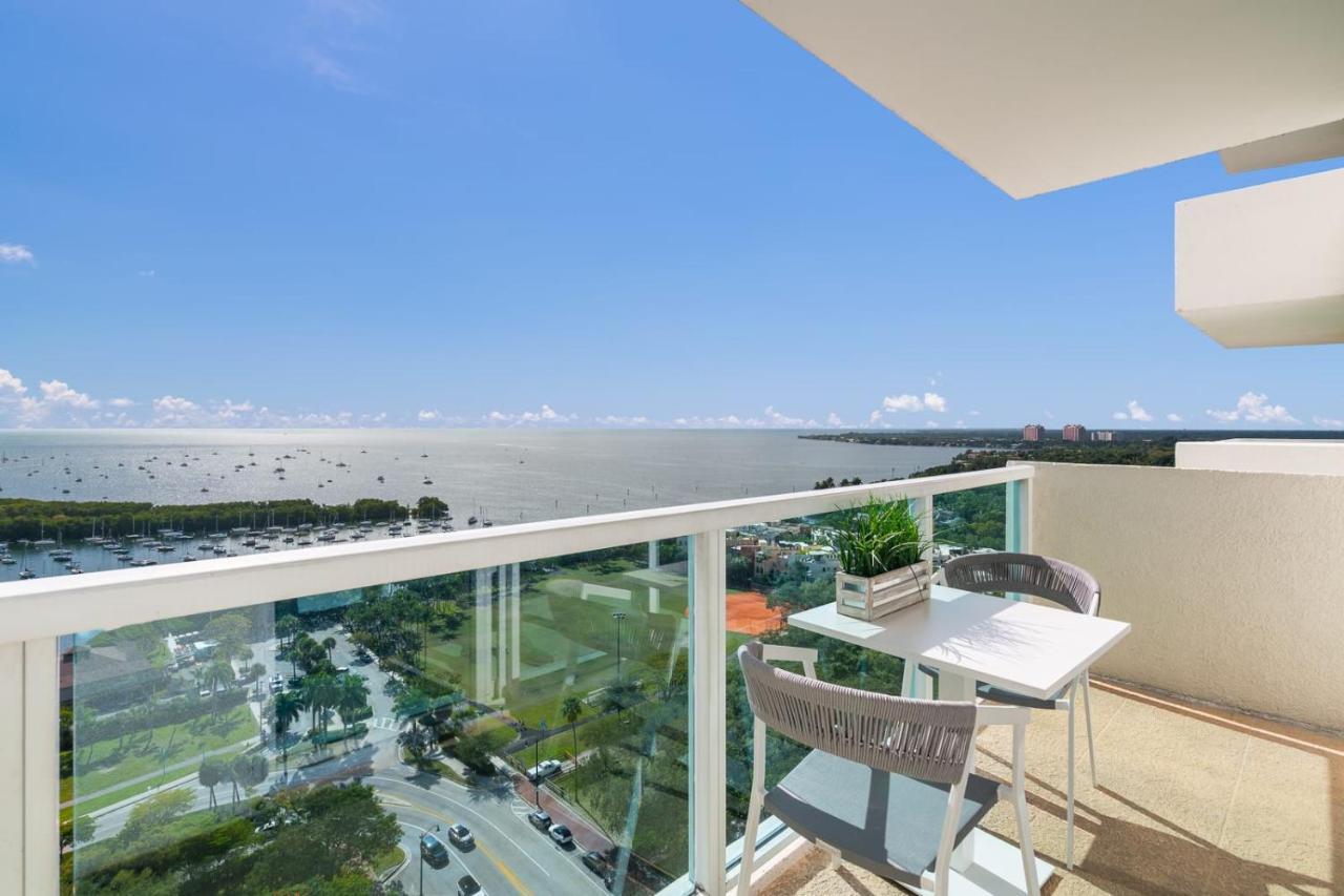 Ocean View Balcony Steps From Restaurants, Peacock Park & Marina Vakantiehuis