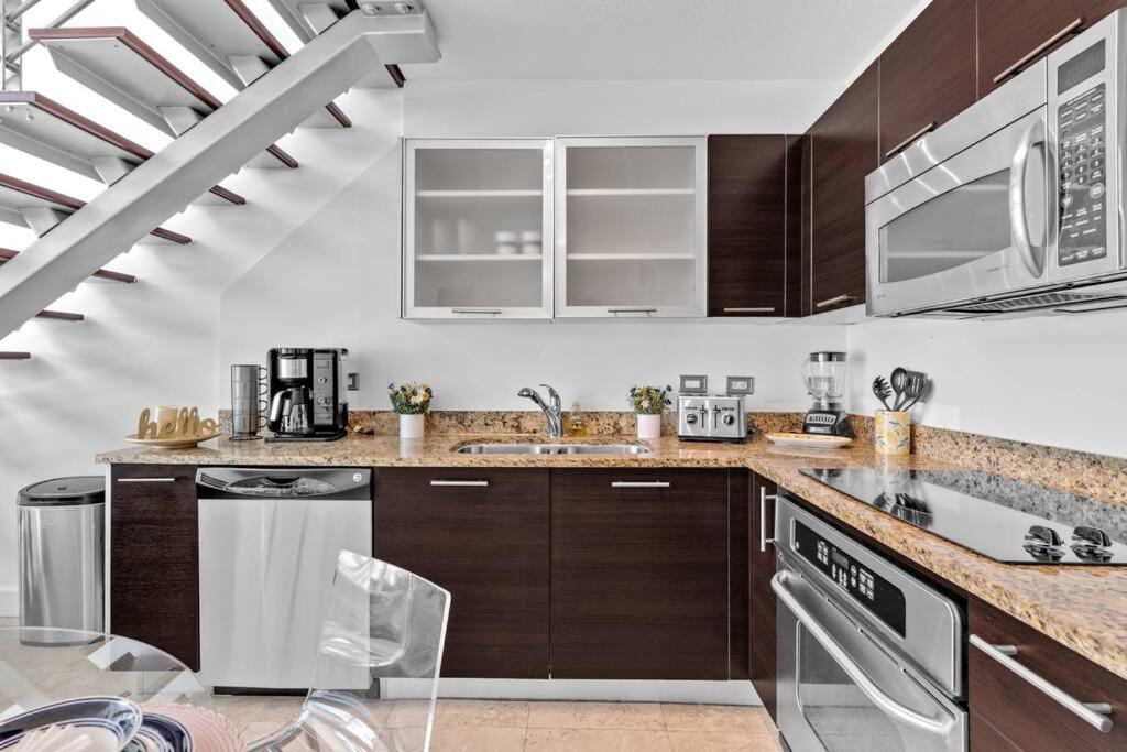 Elegant King Bedroom Loft * Miami