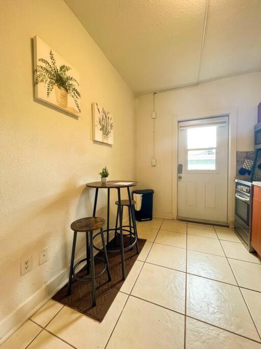 Cozy 1-bedroom In Appartement Miami