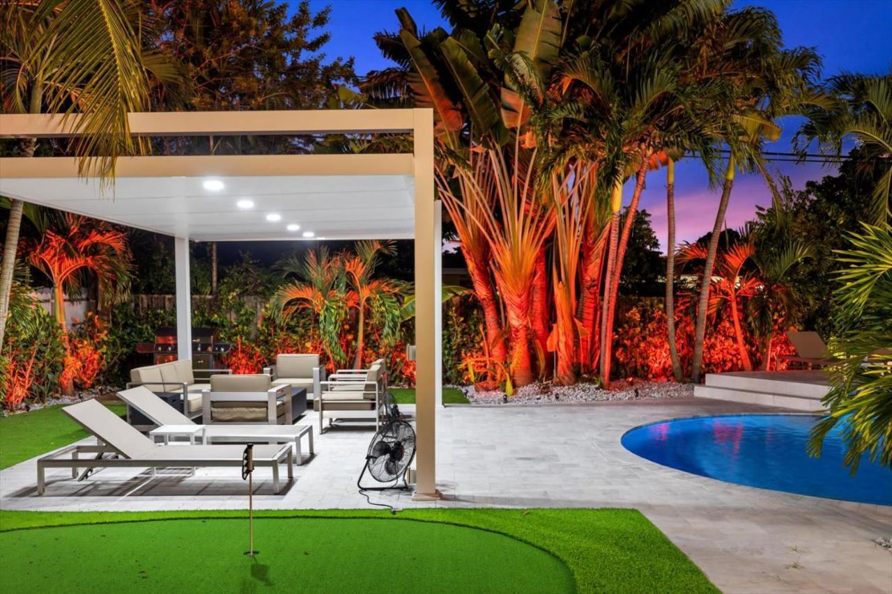 Villalee-jungle Palm Island White Marble Pool Area *