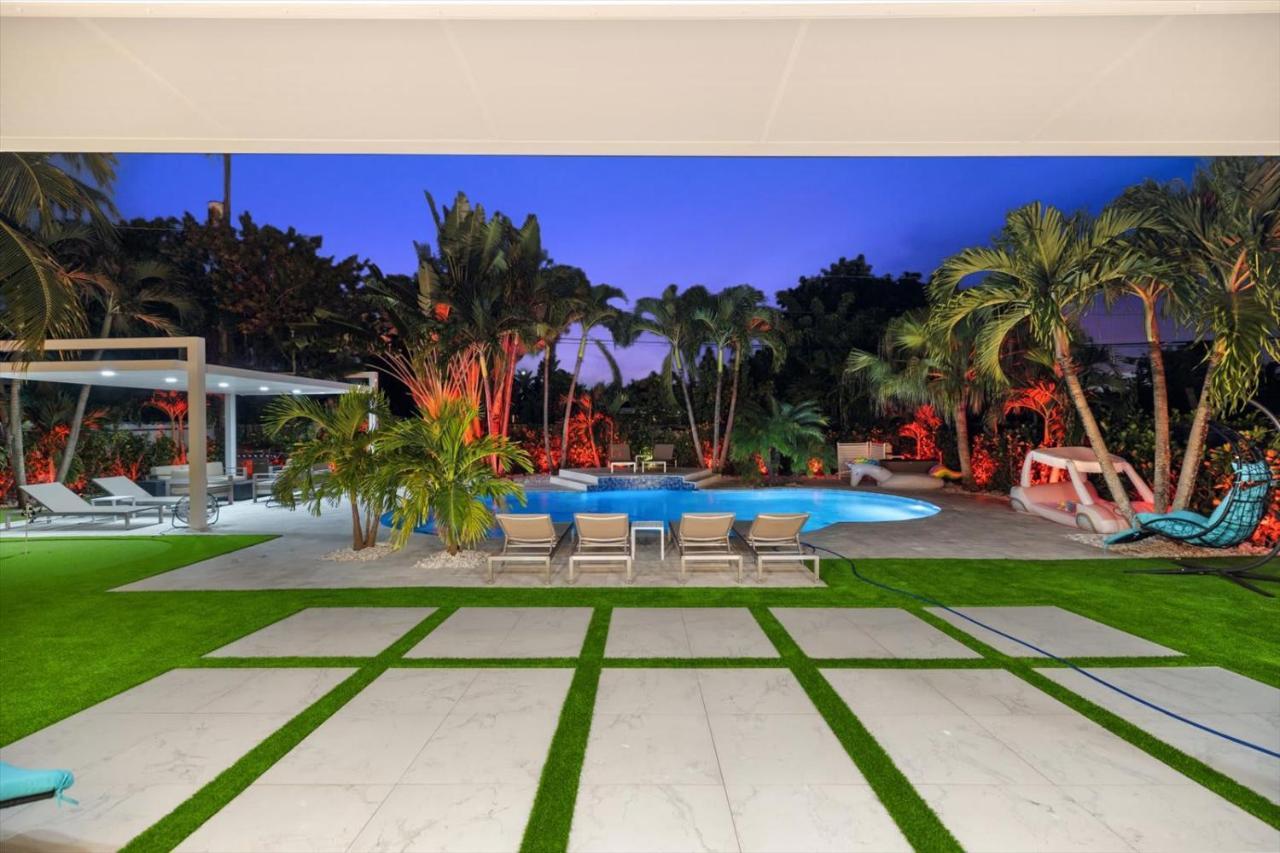 Villalee-jungle Palm Island White Marble Pool Area * Miami
