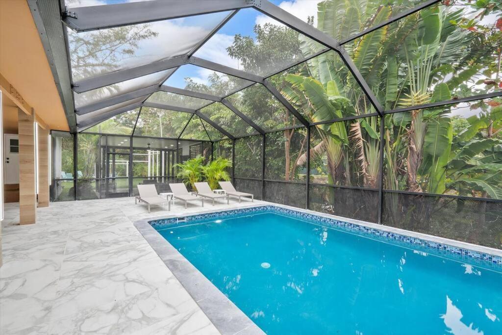 Villakobo Heated Pool Bar Tennis Golf Holiday home *