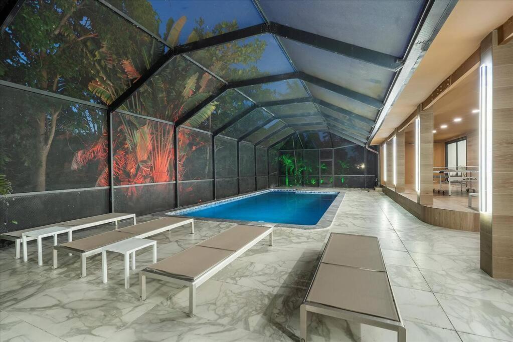 Villakobo Heated Pool Bar Tennis Golf Holiday home *