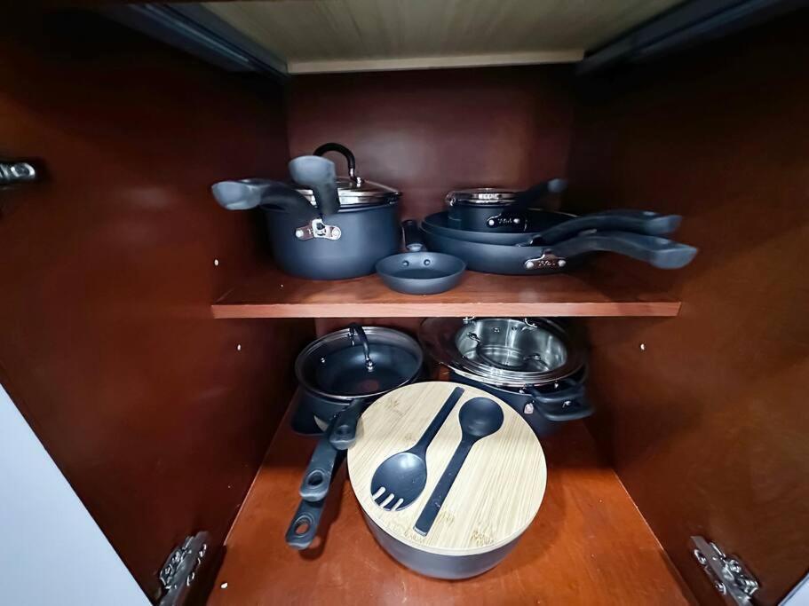 Vacay Spot Wynwood Comfort 2 Kitchen 2 Bbqs Patio Vibes, Prime Loc! 6 Blocks Away From Bars, Nite Clubs, Res, Shops *