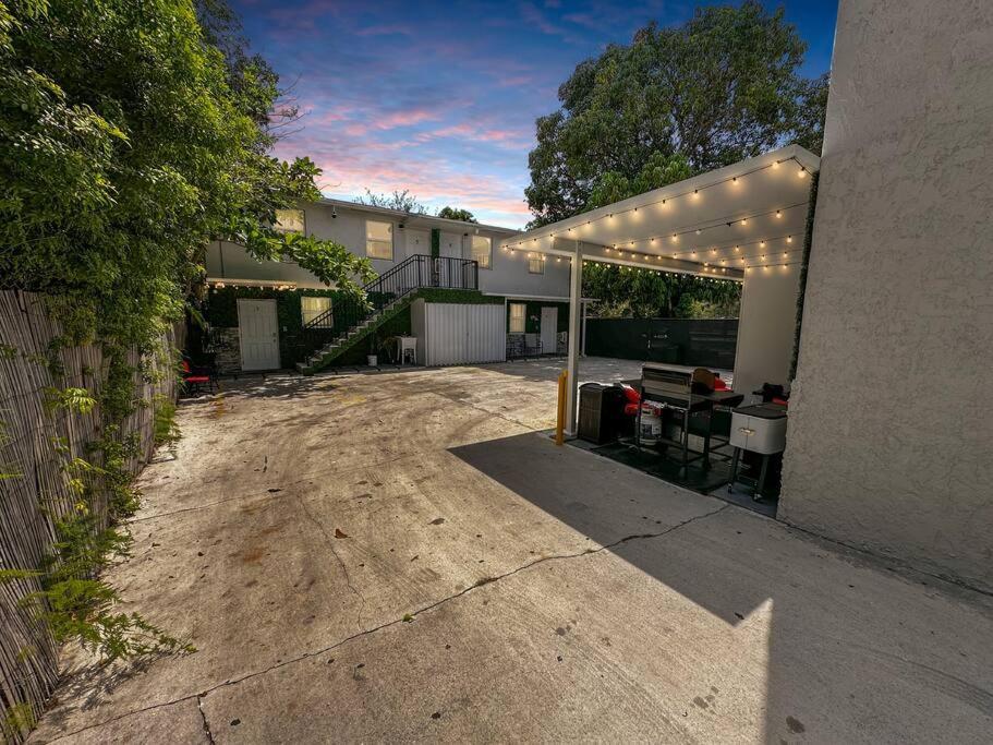 Vacay Spot Wynwood: Urban Comfort With Patio & Bbq *