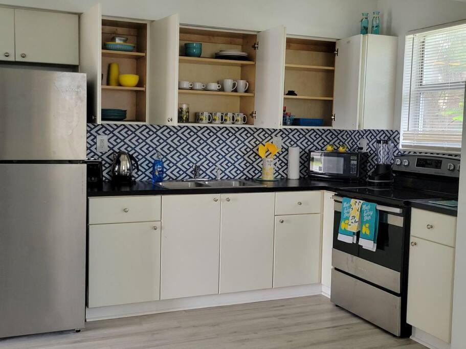 Sol # 2 With Free Parking Apartment Miami