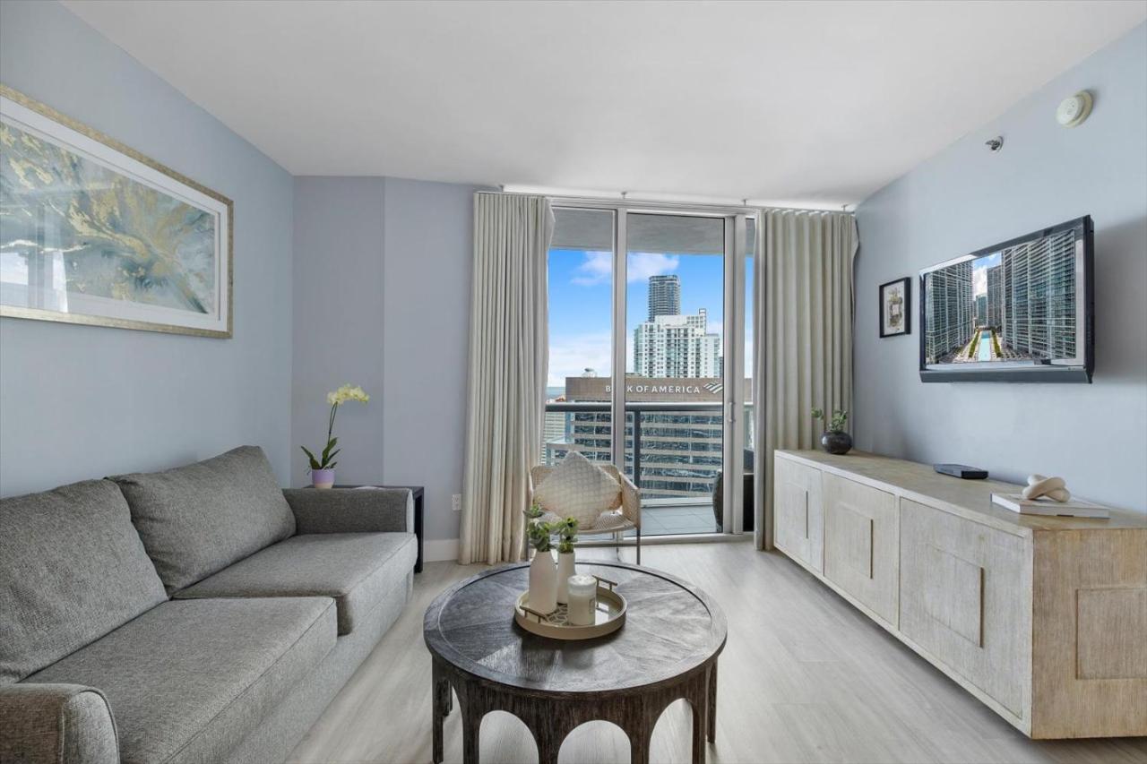 Special Offer At Icon Brickell With Ocean View Apartment *