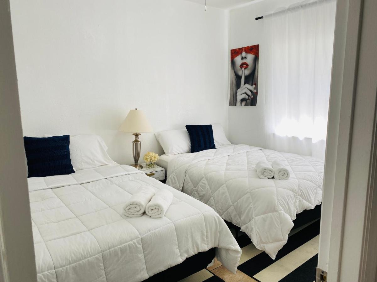 Villa Xanadu 10 Mins To South Beach! 3 Bedroom Miami