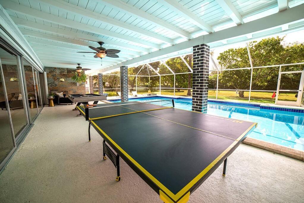 Luxury Village W/pool+grill+minigolf Villa