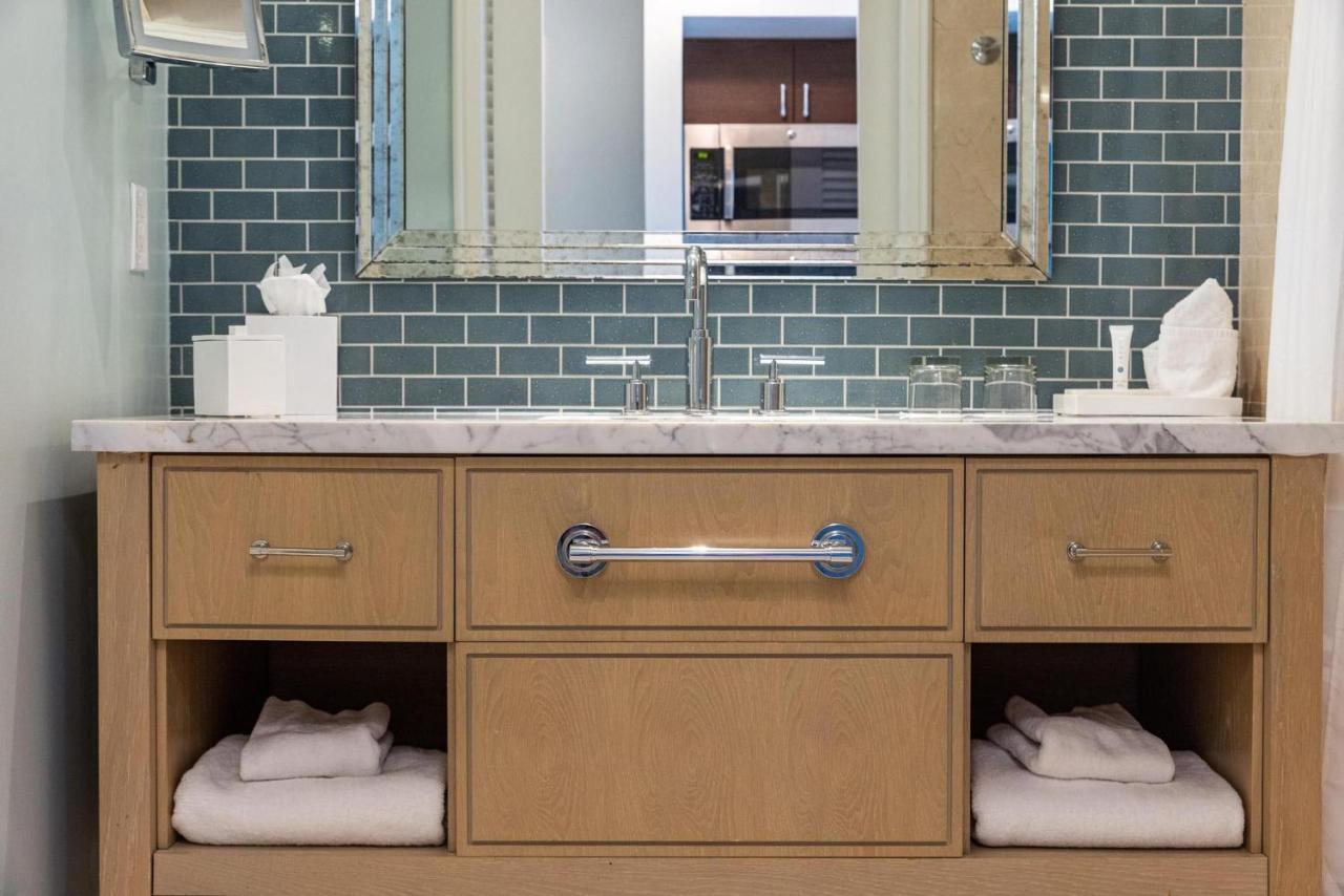 Lovely Deluxe Unit Located At Ritz Carlton - Key Biscayne! Miami