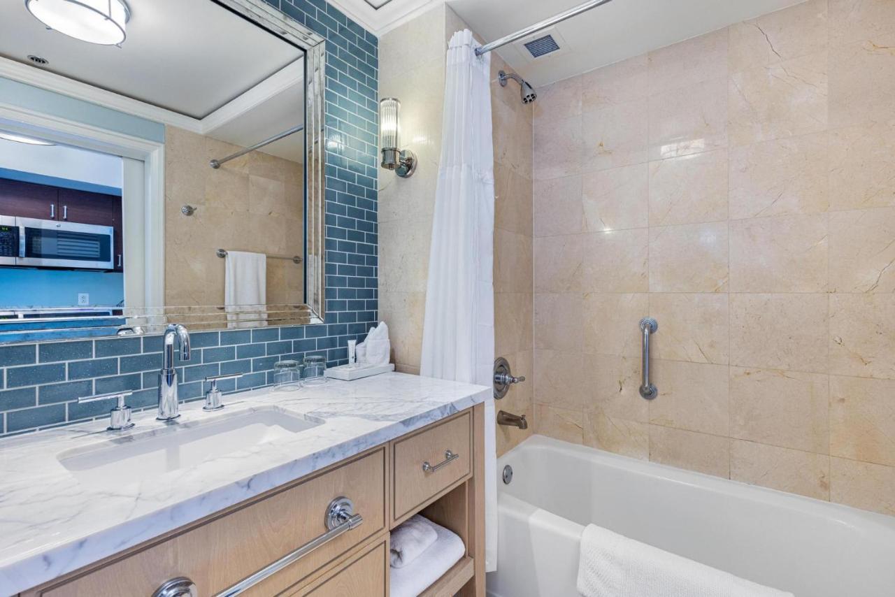 Lovely Deluxe Unit Located At Ritz Carlton - Key Biscayne! Miami
