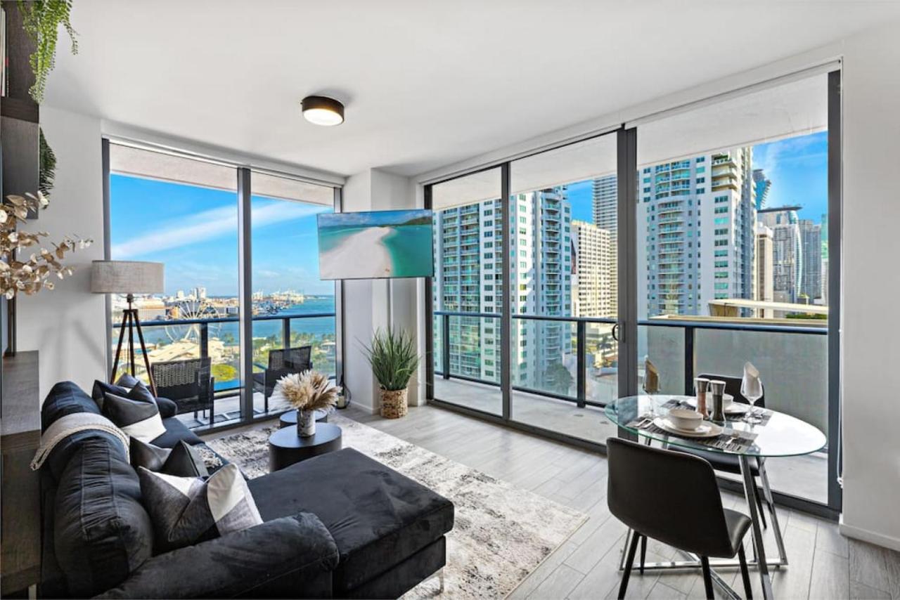 Corner W/ Unrivaled Views Appartement Miami