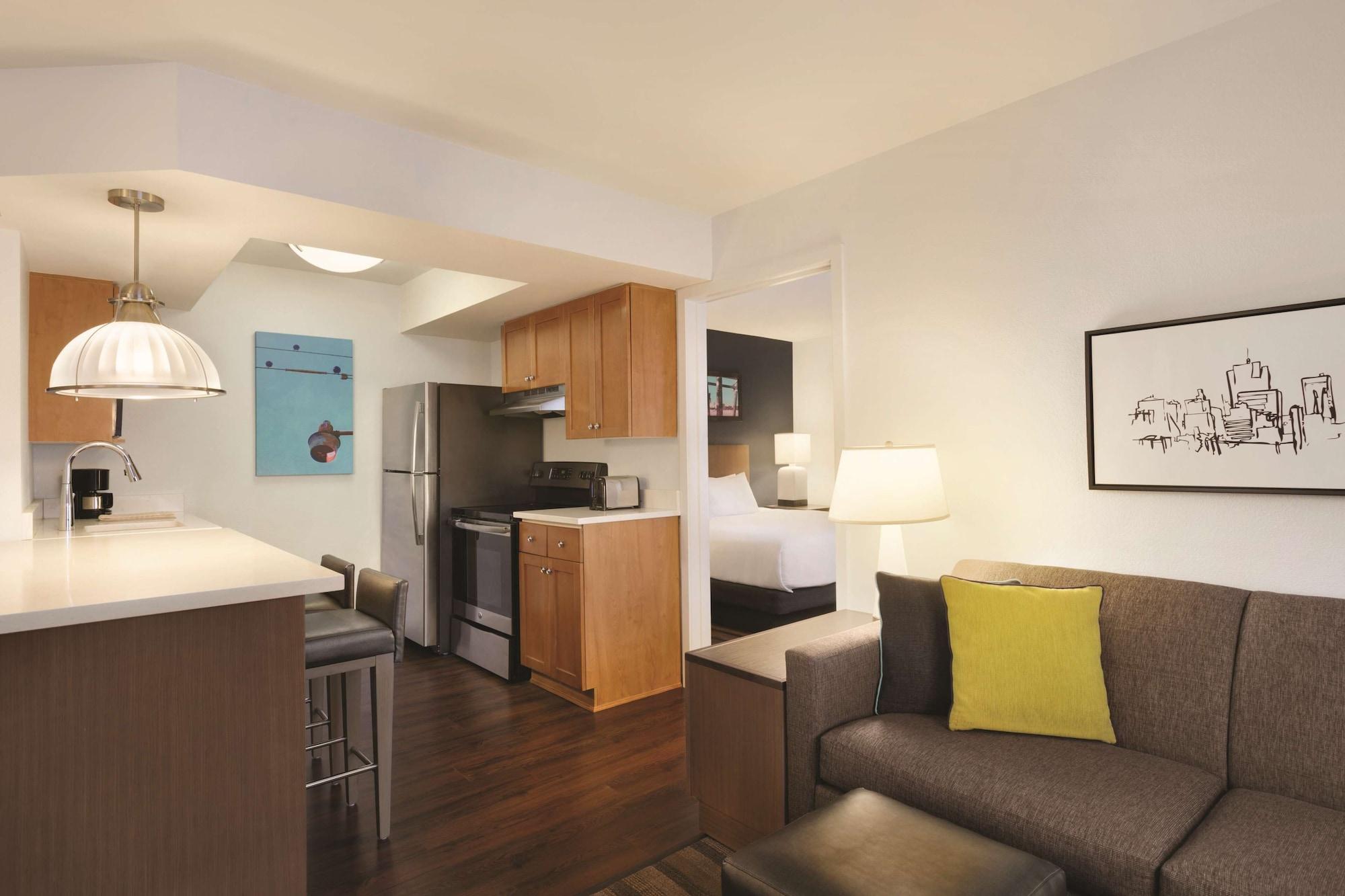 Hyatt House Airport Miami