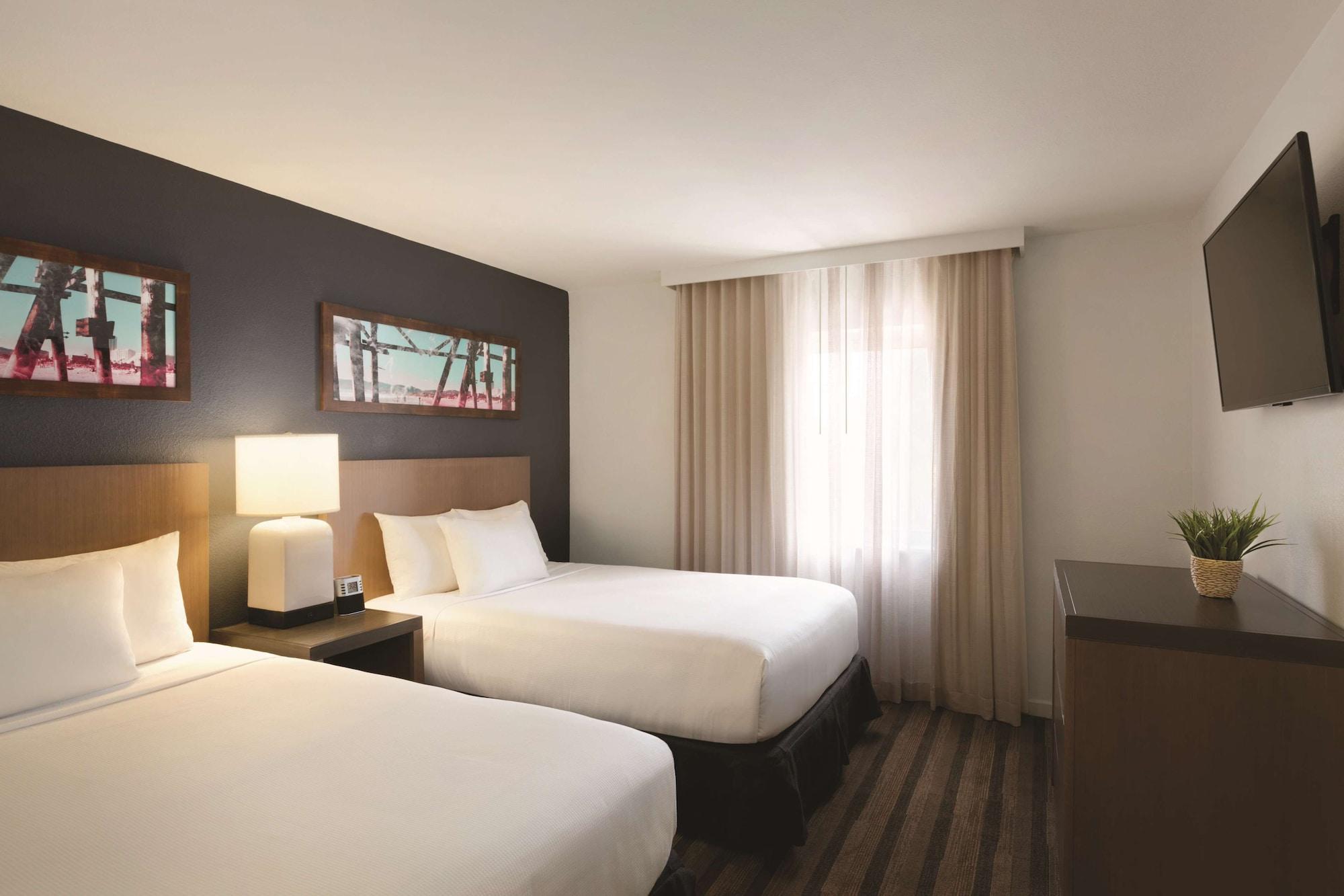 Hyatt House Airport Hotel 3*