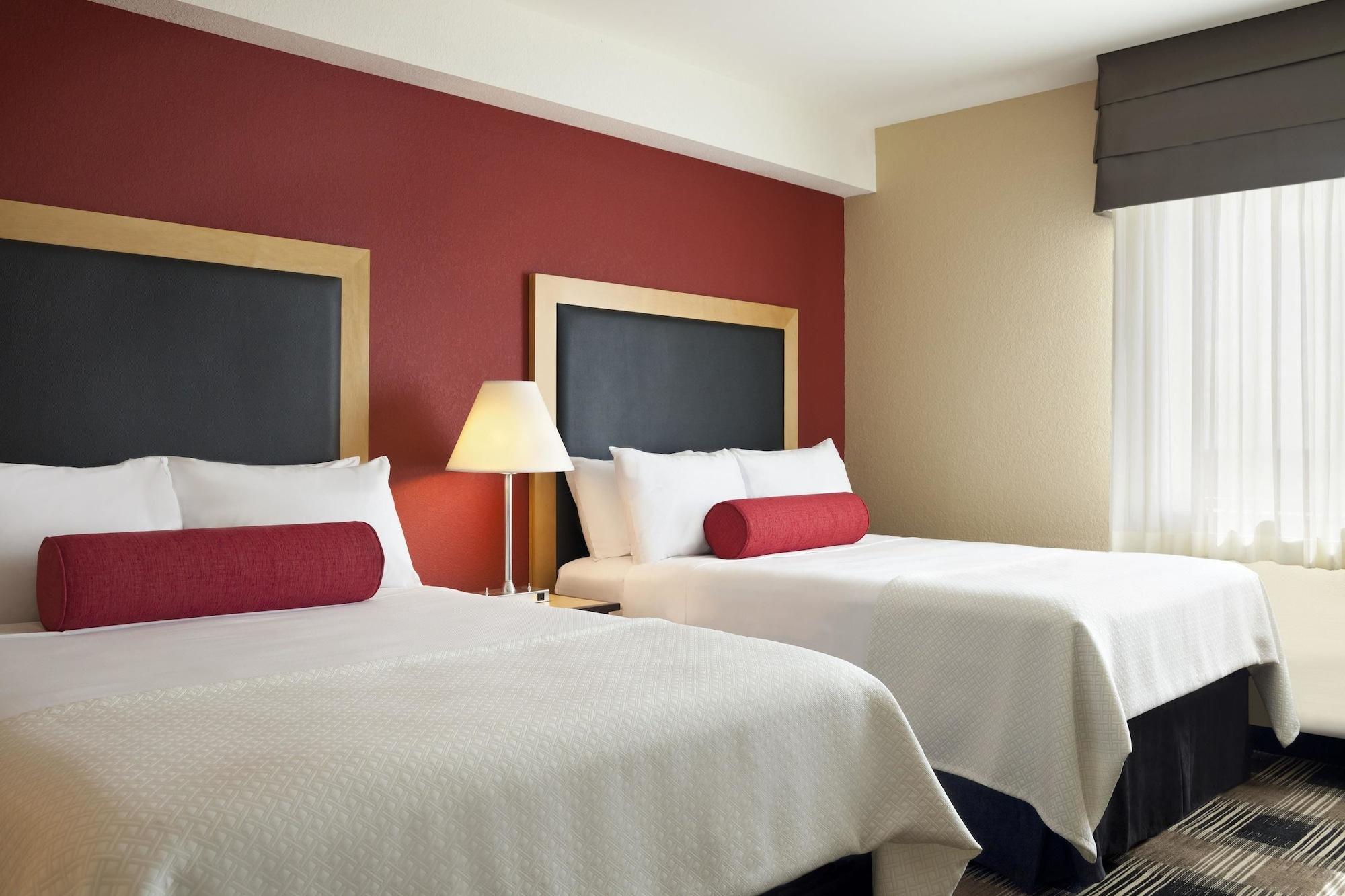 Express Airport-blue Lagoon Area By Ihg Miami