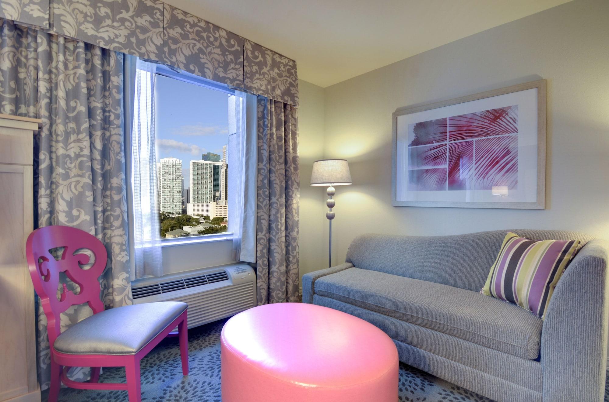 Hampton & By Hilton Downtown/brickell