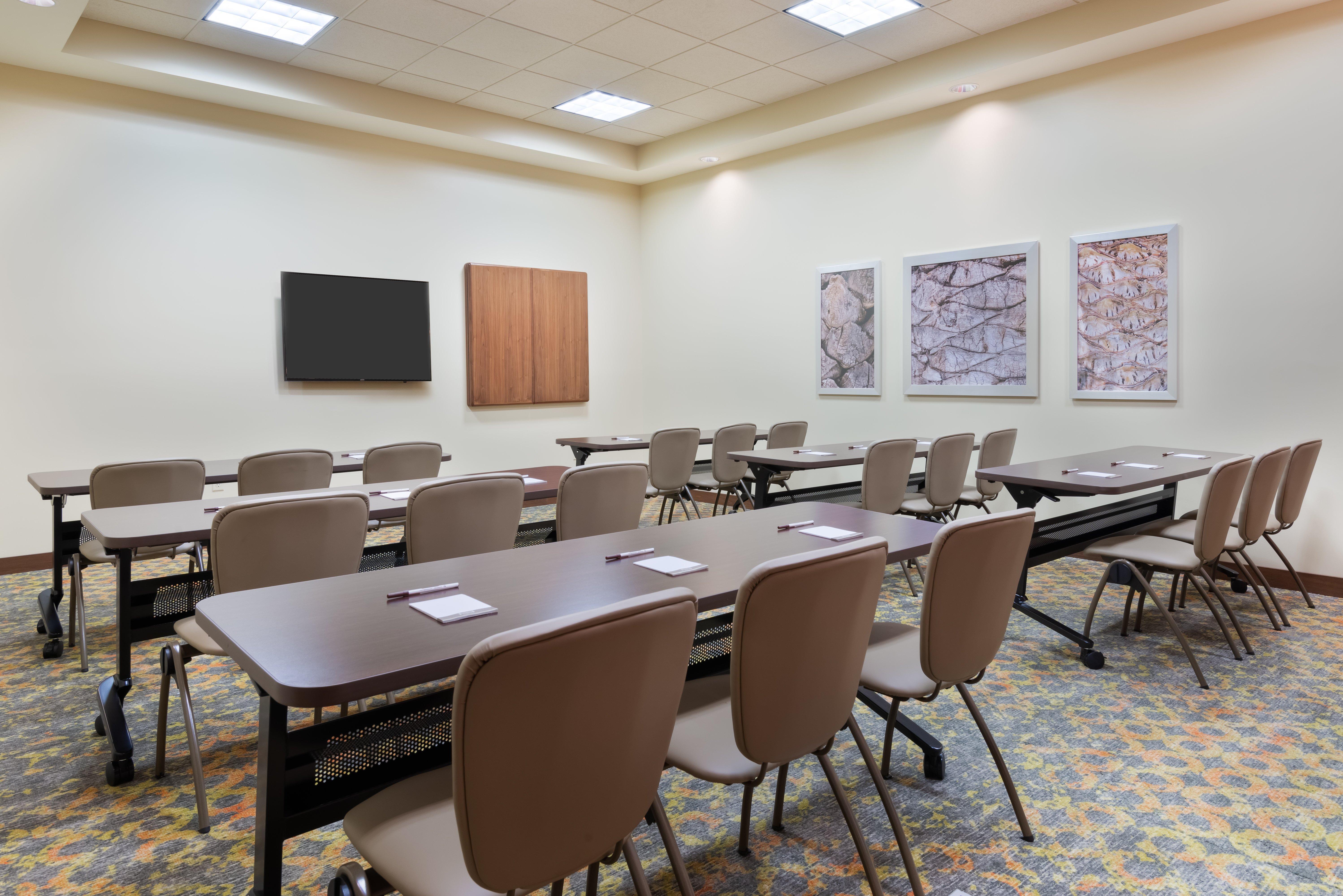 Staybridge - International Airport By Ihg 3*