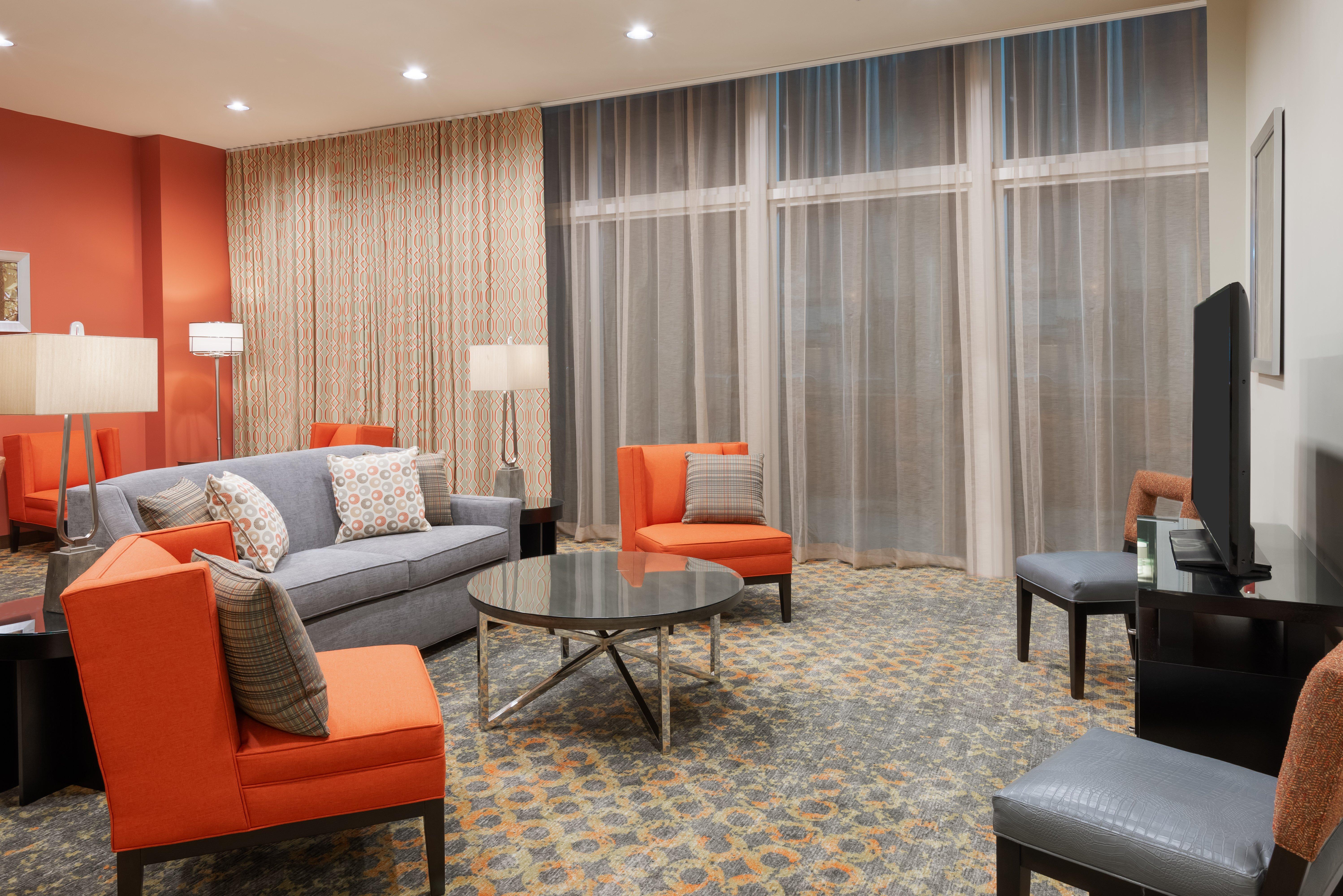 Hotel Staybridge - International Airport By Ihg 3*