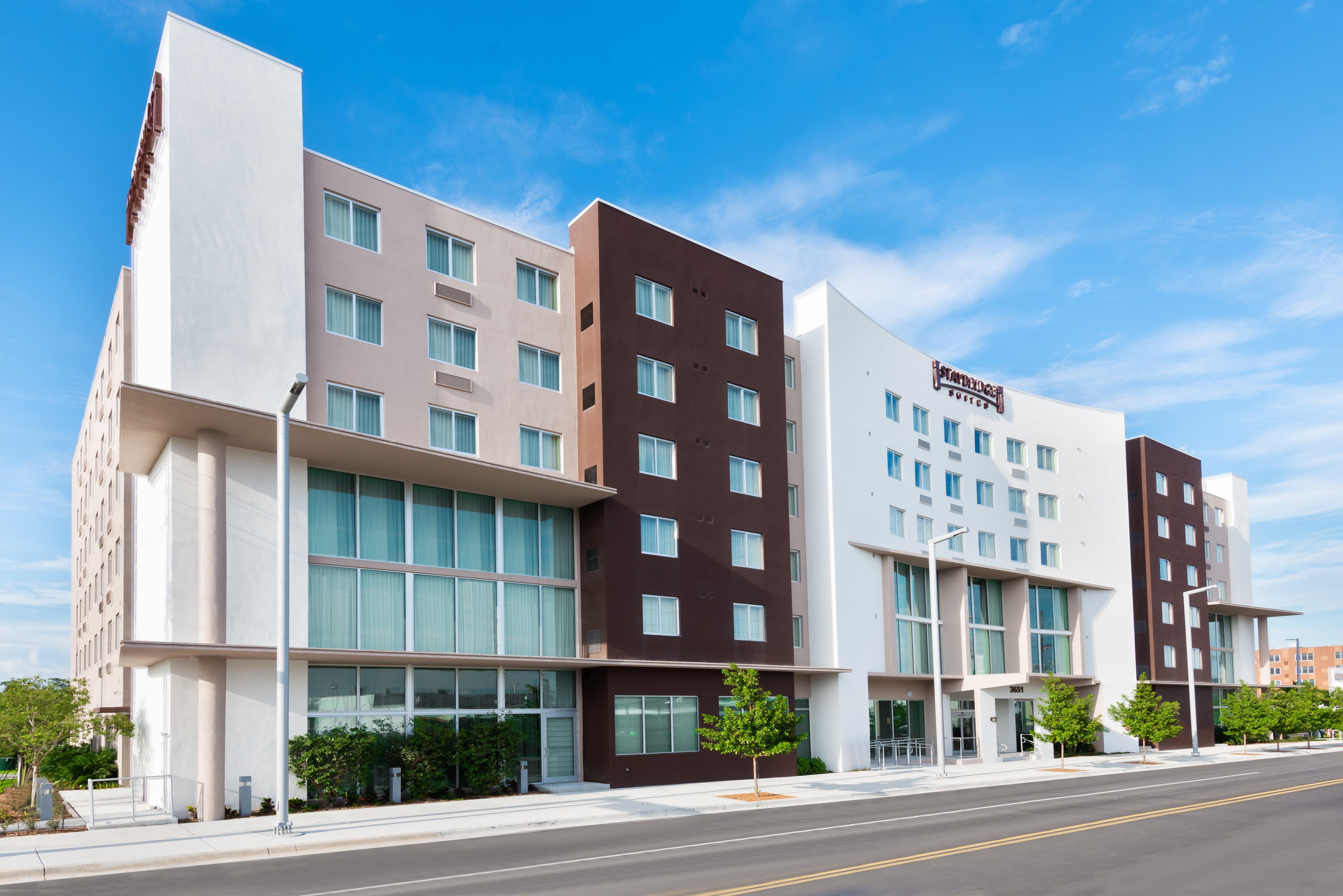 Hotel Staybridge - International Airport By Ihg