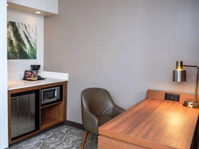 Springhill By Marriott Airport South Blue Lagoon Area Hotel