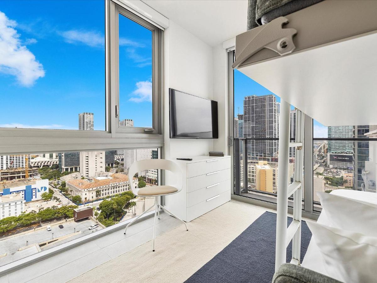 Special Offer - 2br - 1 & Half Bath - Steps To Kaseya Center Miami