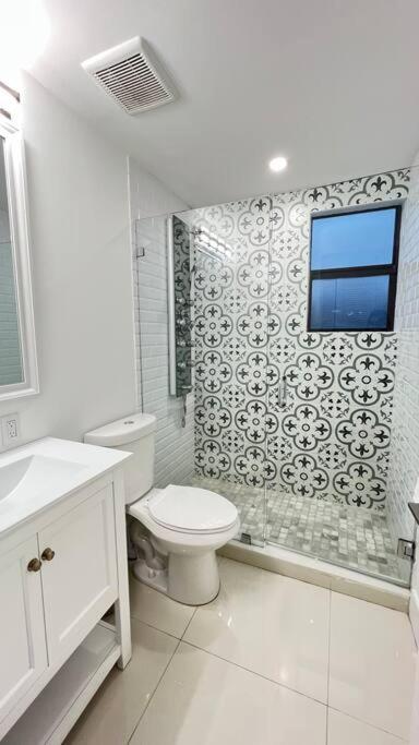 Stanza Miami: Design District With Workstation & Laundry Miami