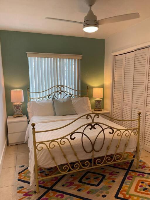 Cozy And Super Location 2 Br Holiday home *