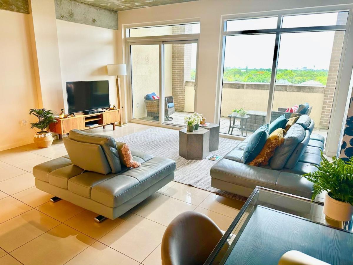 Aparthotel Amazing Midblock 2 Bedrm Loft With Free Parking