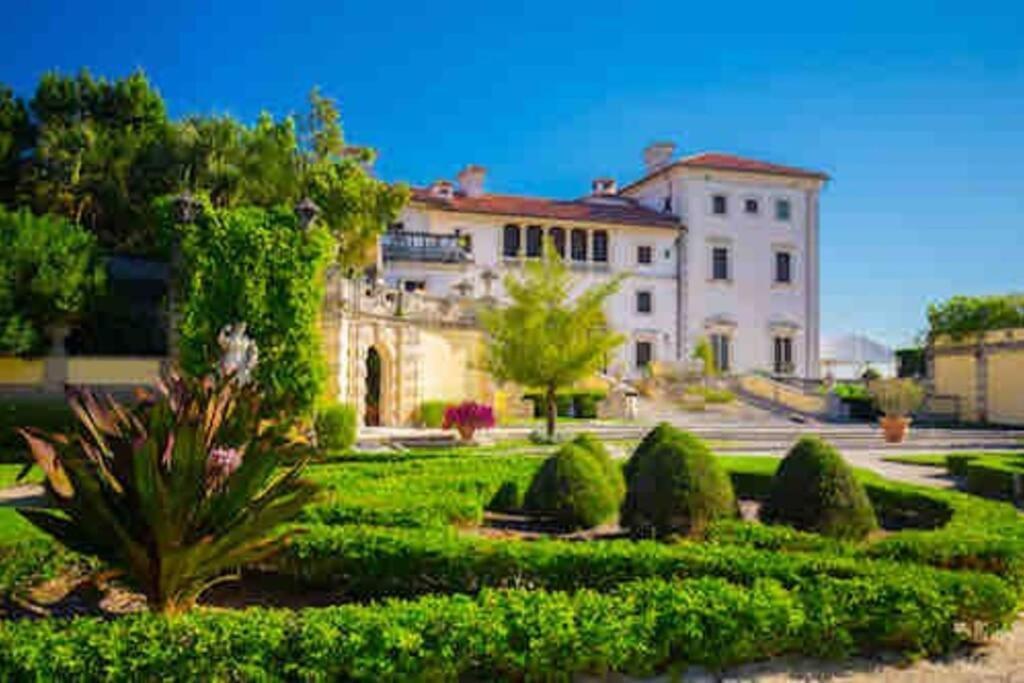 Great Location Downtown/airport/south Vakantiehuis *