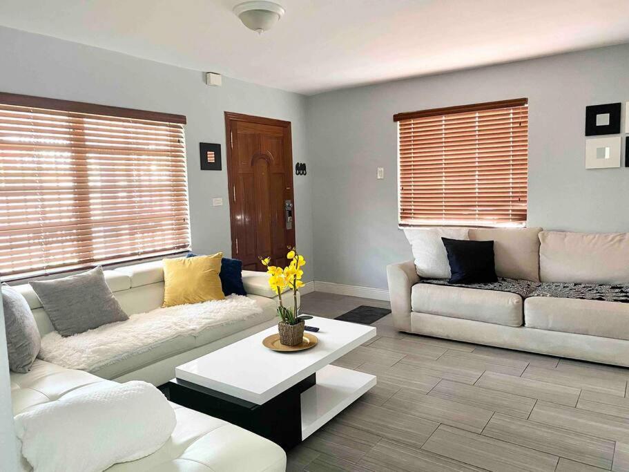 Great Location Downtown/airport/south Vakantiehuis Miami
