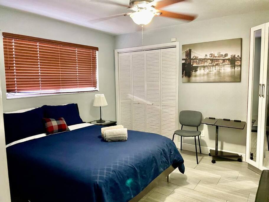 Great Location Downtown/airport/south Vakantiehuis