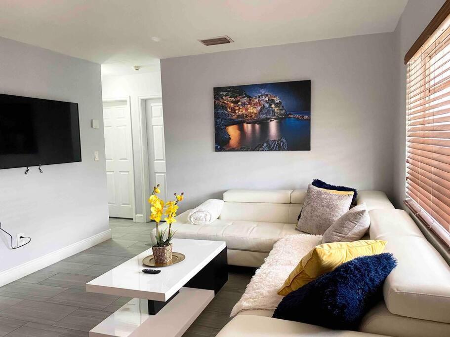 Great Location Downtown/airport/south Vakantiehuis *