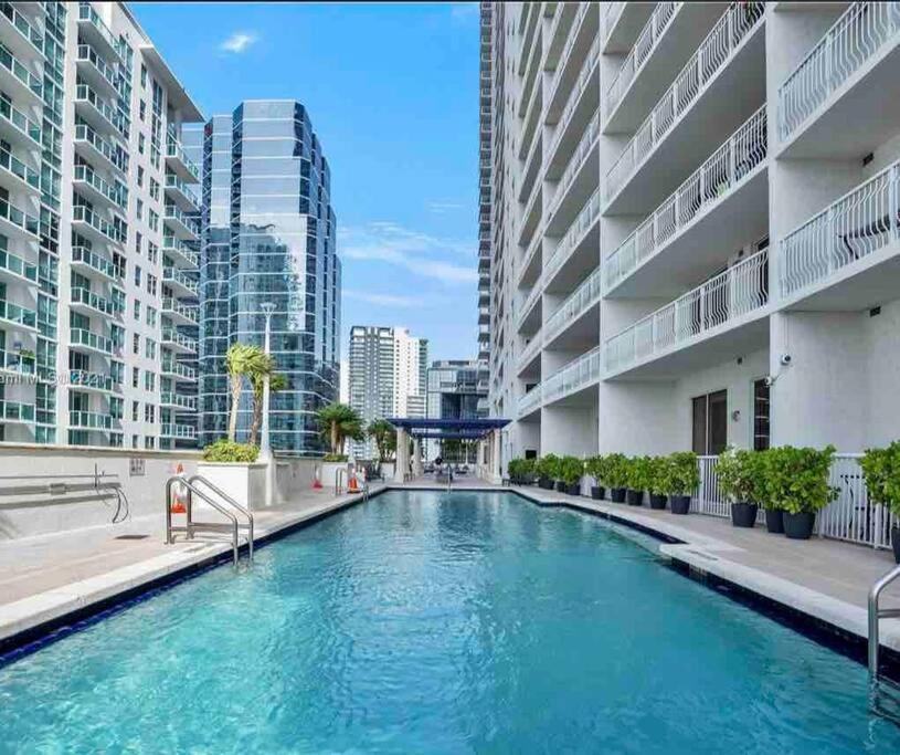 Brickell Center W/city & Bay View + Free Parking! * Miami