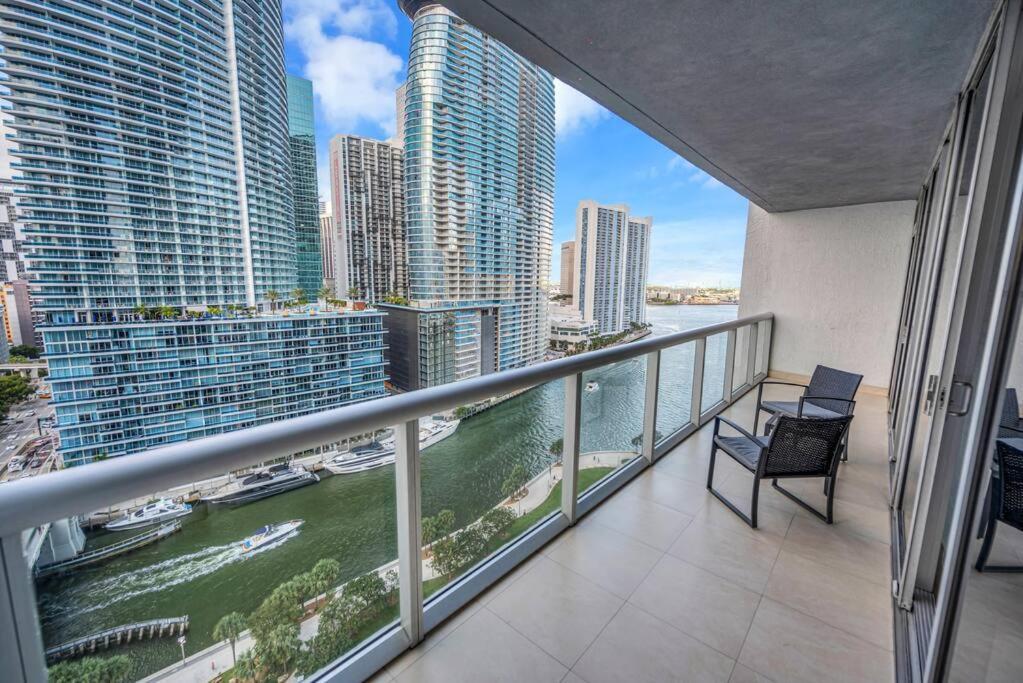 Gorgeous Bay & View In Brickell With Free *