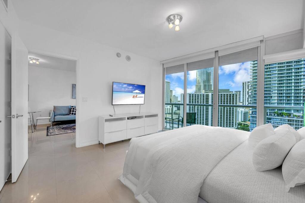 Gorgeous Bay & View In Brickell With Free Miami