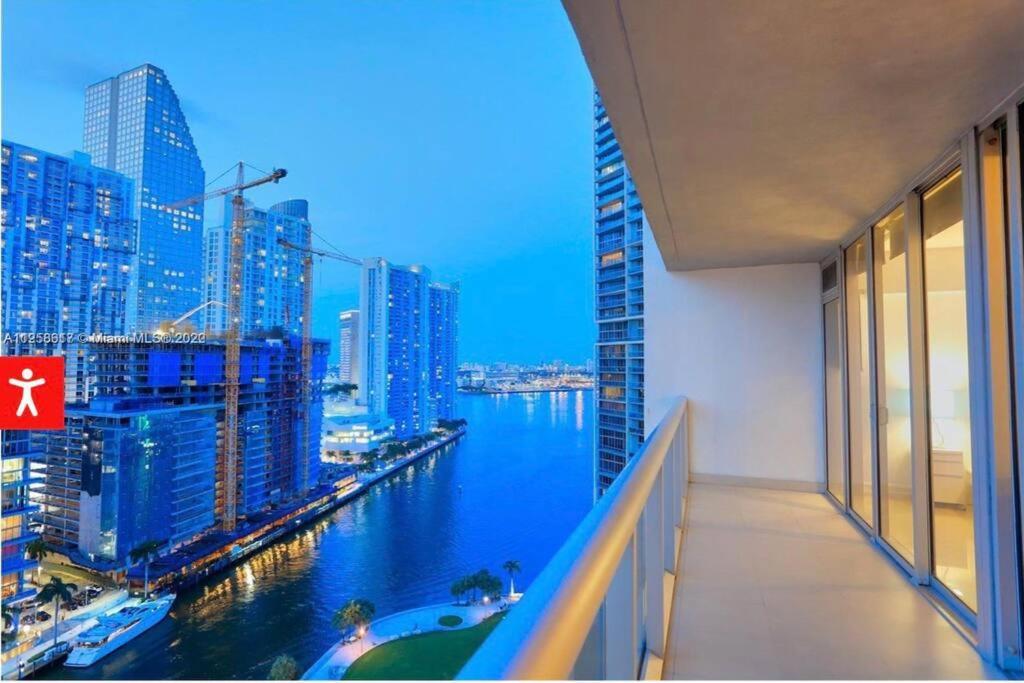Gorgeous Bay & View In Brickell With Free Miami
