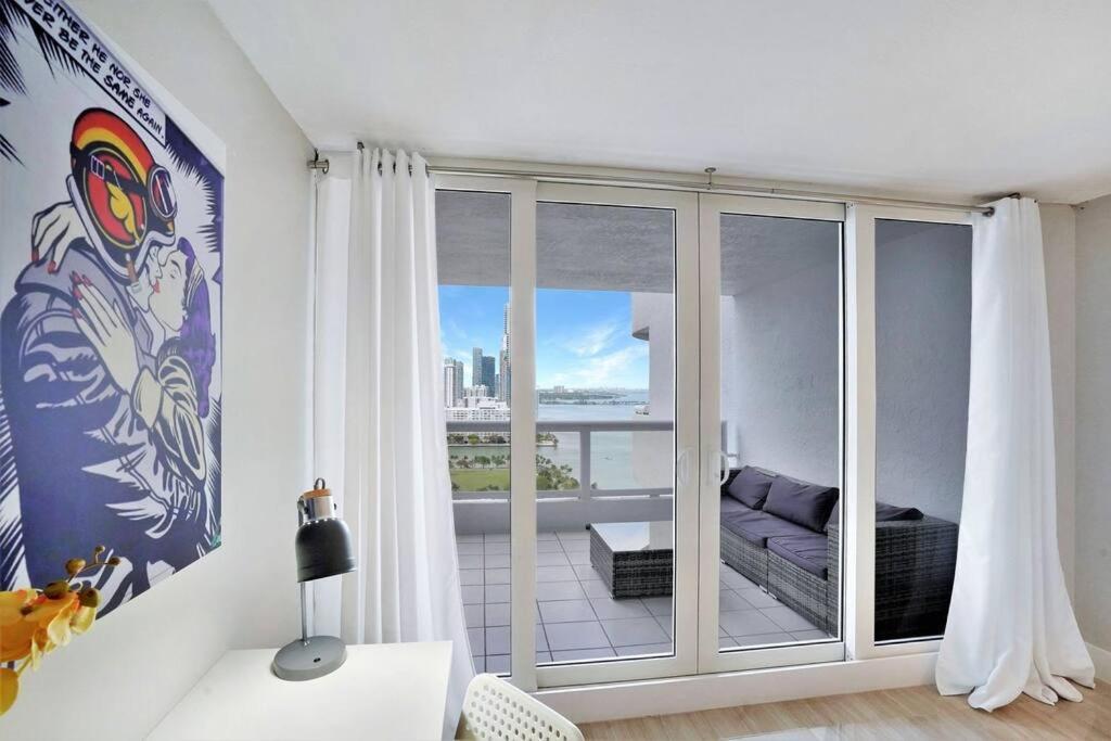 Endless Summer! Incredible Water Views Appartement Miami