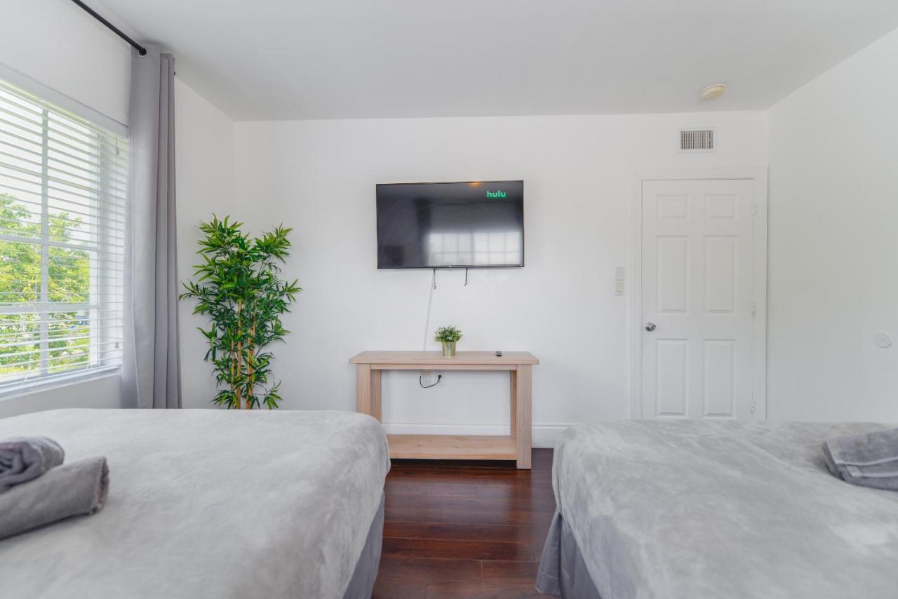 5 Bedrooms -15 Min From The @design District