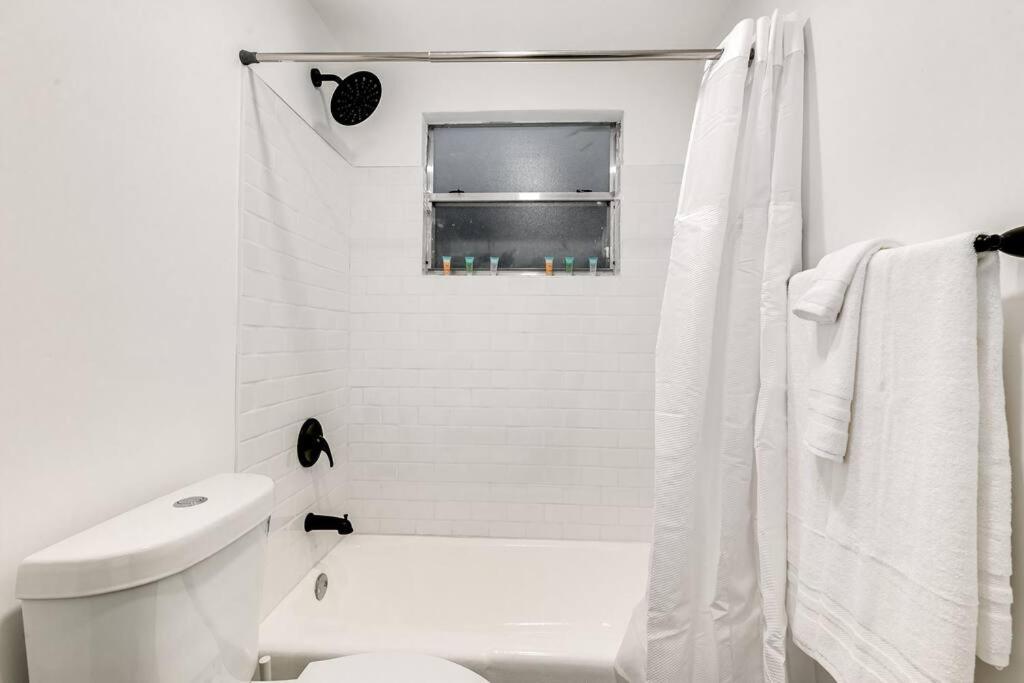 Airport Loft 1b Full Kitchen Virg 10 Apartment *
