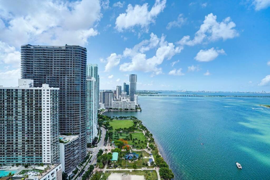 Apartment The Bond - Oo7 Vibes And Penthouse Water Views!