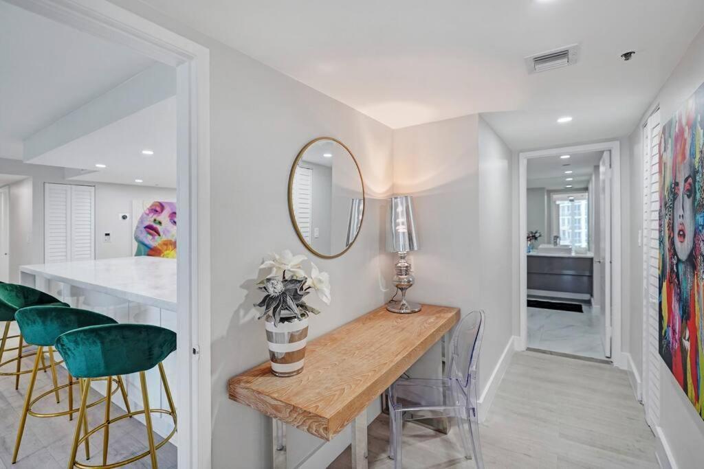 Unforgettable! Water & Park Views, 4 Bedrooms! * Miami