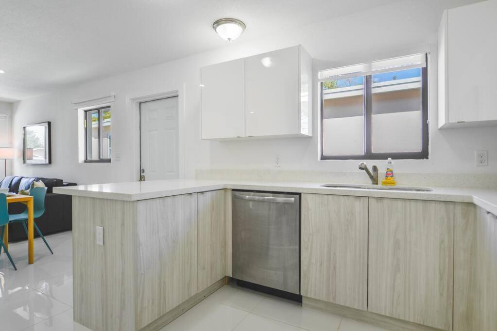 Stunning 3-bedroom Duplex With Free Parking *