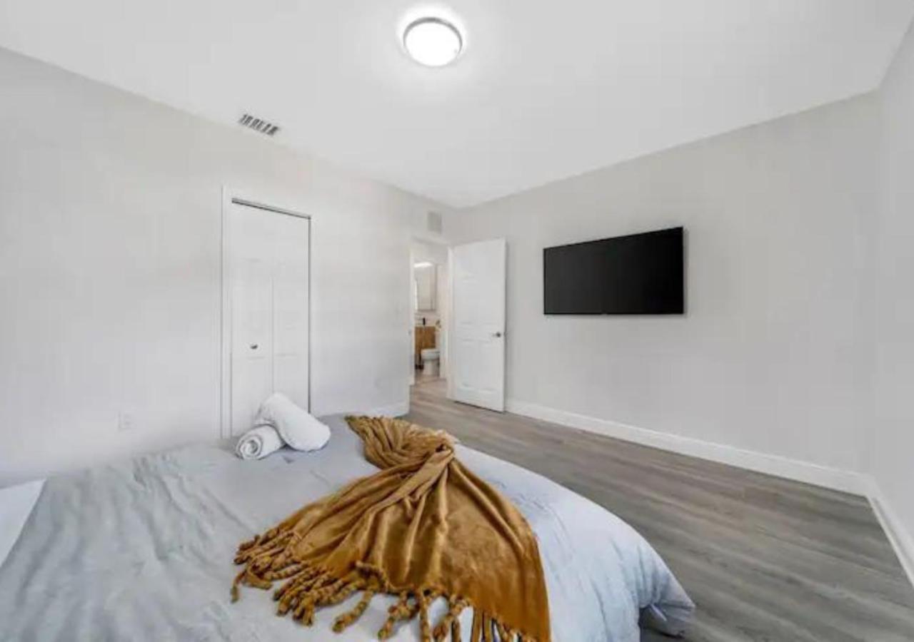Villa With Pool Design District Miami