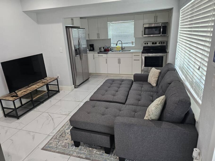 Perfect Location In Heart! Ferienhaus *