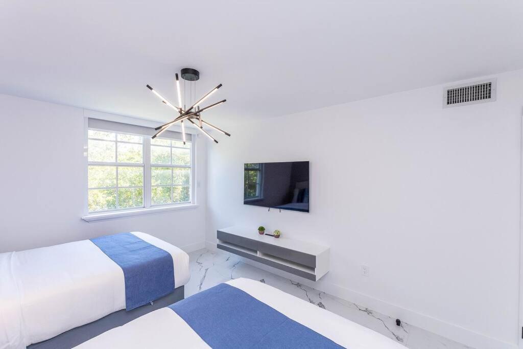 Luxury Vip 3 Bed 2 Bath Yacht Club Aventura Apartment *
