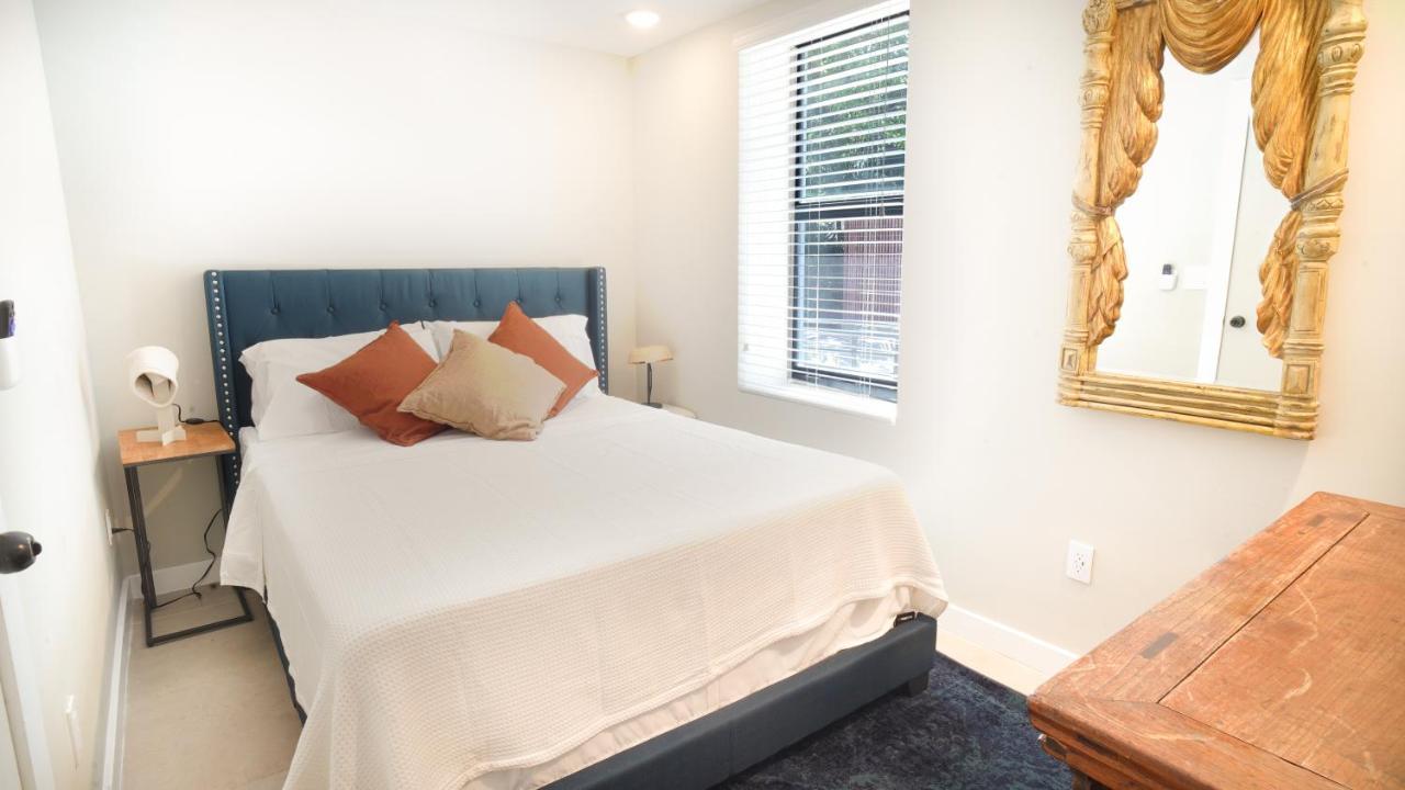 Charming Apartment: Comfort Awaits *